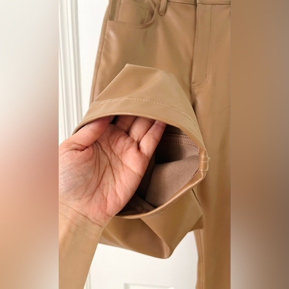 Abercrombie and Fitch Vegan Leather 90s Straight Pant in Camel Size 10 Short - Picture 4 of 5